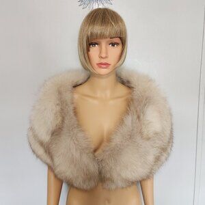 554 Fox fur shawl